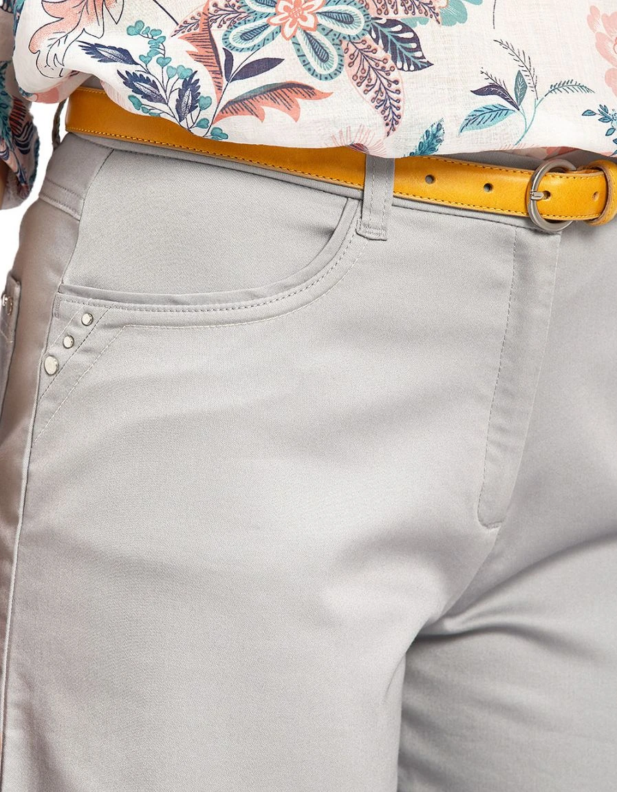 Short Gris Pour L'été 5 Short Gris Pour L'été – Image 3