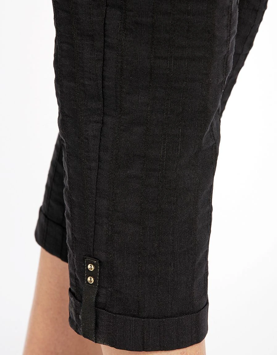 Pantacourt Noir Léger 6 Pantacourt Noir Léger – Image 4